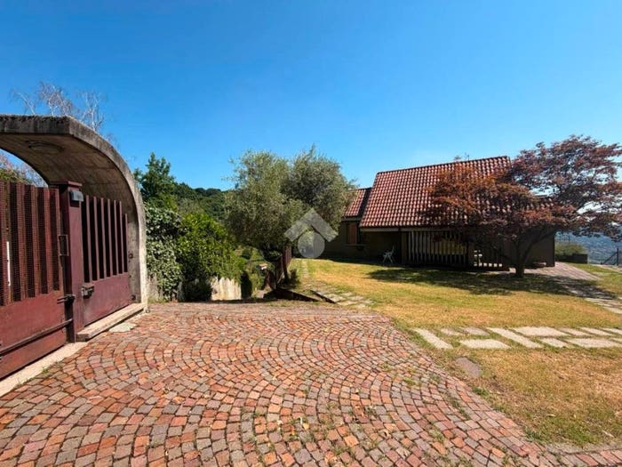 Casa con 6 locali in vendita in Via Gian Maria Marenzi, Centro, Monte Marenzo