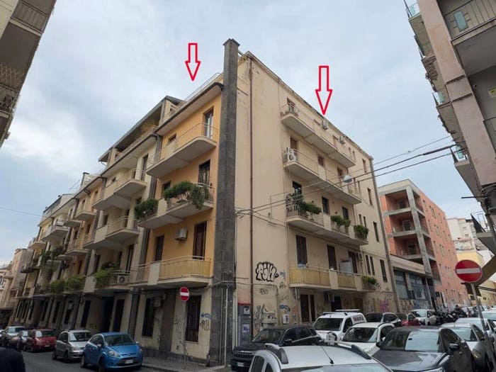 Appartamento con 6 locali in vendita in XX Settembre Tribunale, Catania