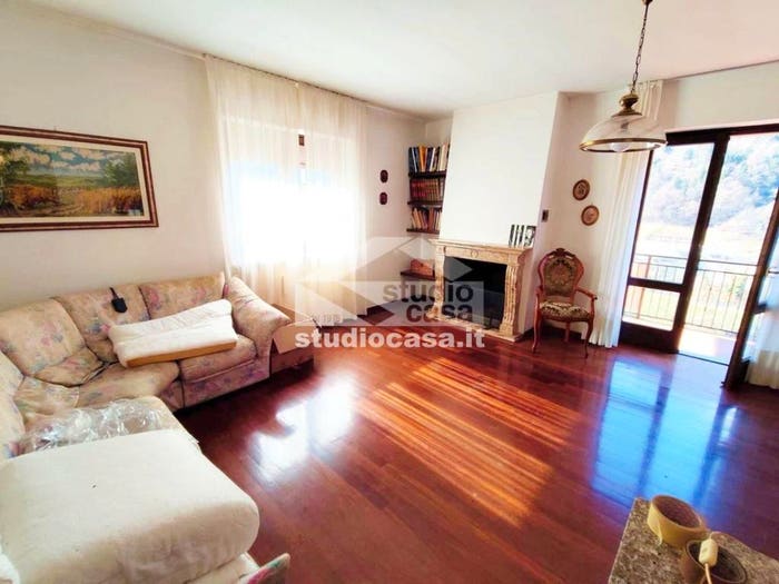 Appartamento quadrilocale in vendita in Centro, Gromo