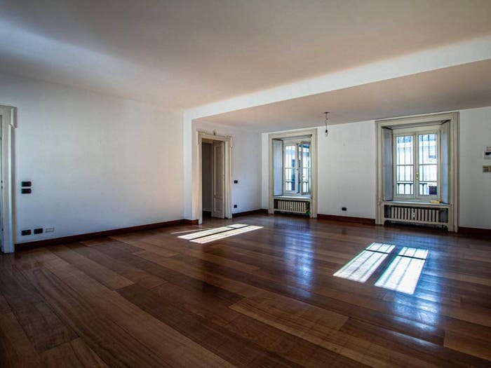 Appartamento con 6 locali in vendita in Via Giorgio Giulini, Duomo, Milano
