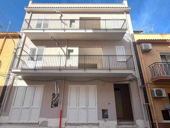Appartamento con 5 locali in vendita in Via Camillo Benso di Cavour, Balestrate Foce, Balestrate