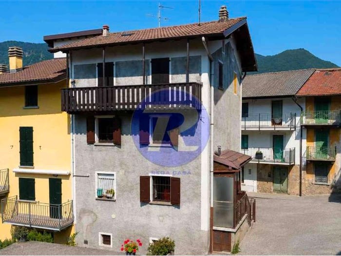 Appartamento con 6 locali in vendita in VIA FRASNADELLO, San Pellegrino Terme