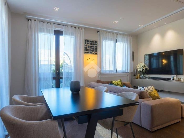 Appartamento trilocale in vendita in Via Dei Partigiani, Centro, Trescore Balneario