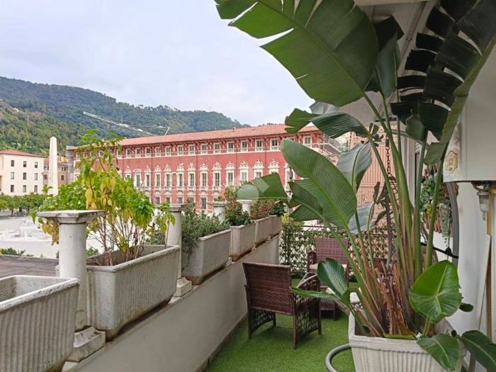Appartamento quadrilocale in vendita in Via Dante Alighieri, Centro, Massa