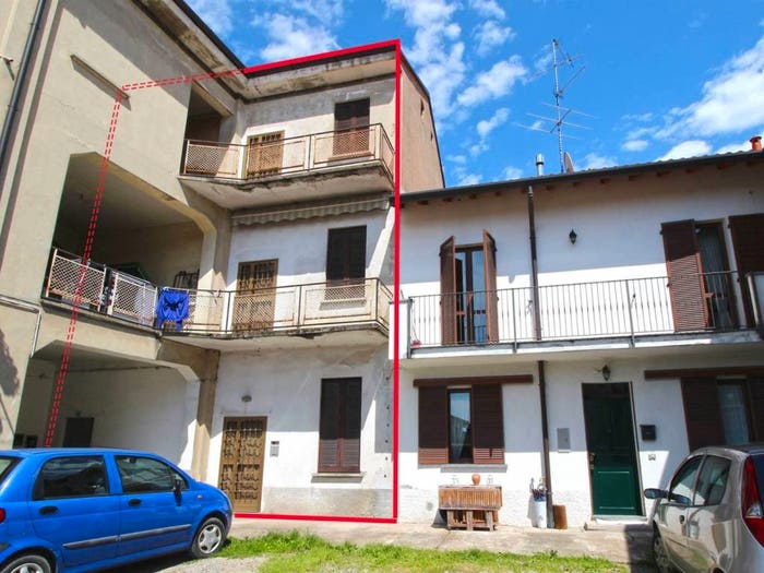 Appartamento bilocale in vendita in Via Don Filippo Baldassara, Centro, Cogliate
