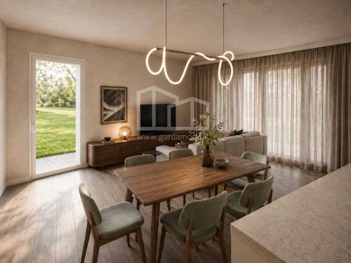 Appartamento quadrilocale in vendita in via Enzo Ferrari, Cavalcaselle, Castelnuovo del Garda