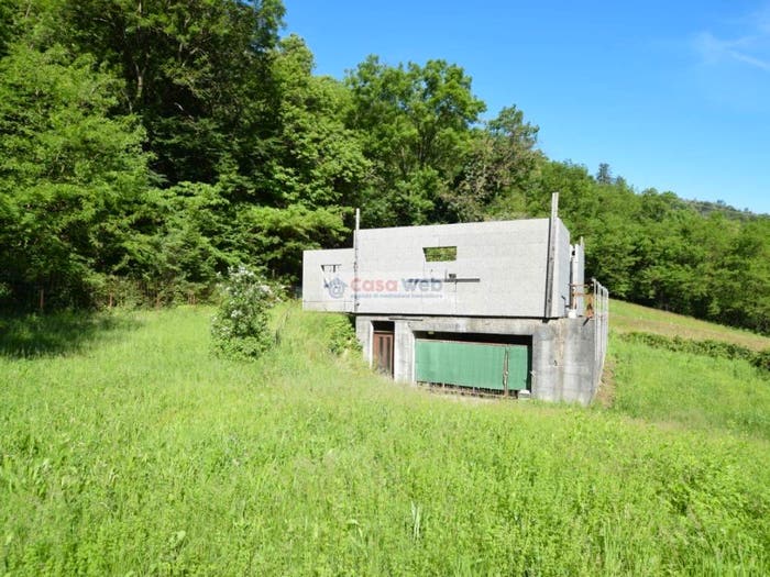 Casa quadrilocale in vendita in Piano, BrissagoValtravaglia