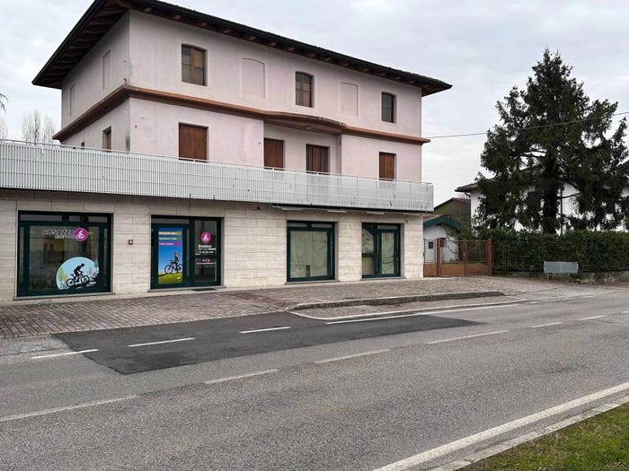 Casa con 6 locali in vendita in Via Forum Julii, Corno di Rosazzo