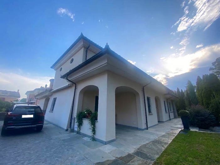Casa con 6 locali in vendita in Via Giovanni Battista Adriani, Centro, Cherasco