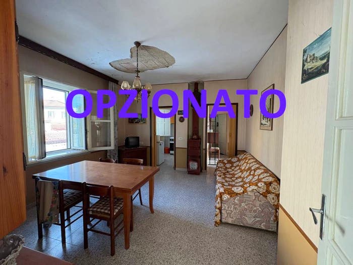 Casa trilocale in vendita in Via Mainarde, Capracotta