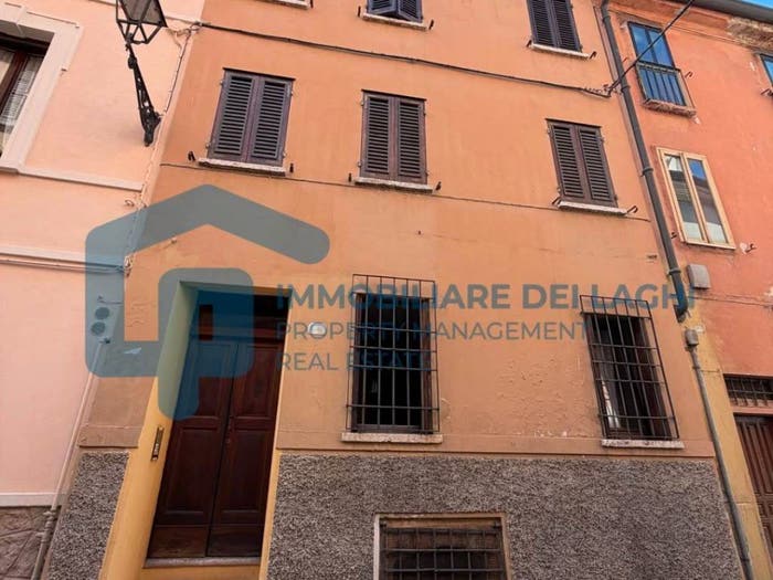 Casa con 6 locali in vendita in Via Filippo Corridoni, Centro, Mantova