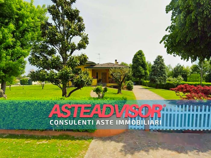 Casa con 6 locali in vendita in Frazione Cecchini Via Codopè, Cecchini, Pasiano di Pordenone