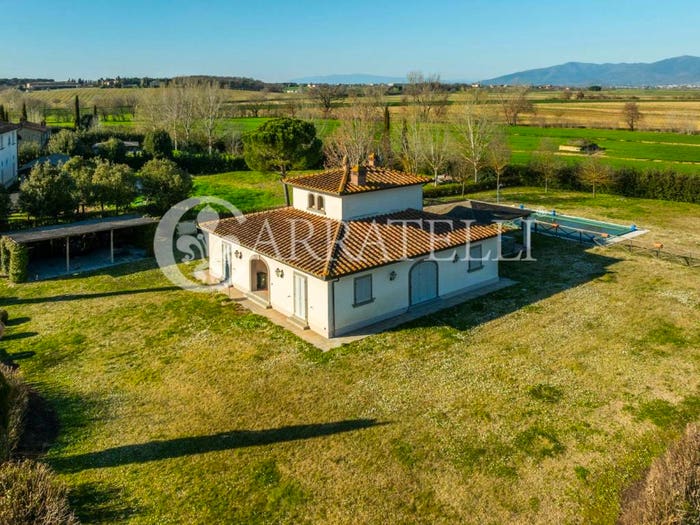 Casa con 6 locali in vendita in Case Sparse Burcinella, Fratta Santa Caterina, Cortona
