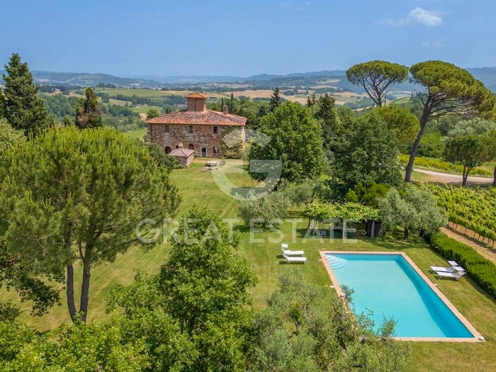 Casa con 6 locali in vendita in SS, Cetona