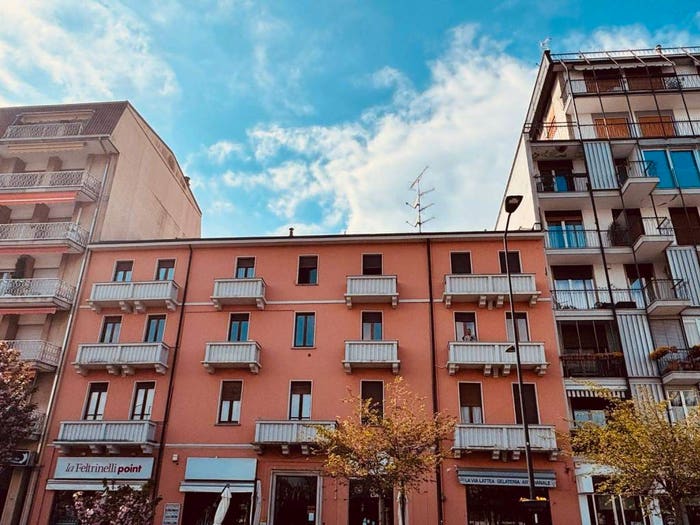 Casa con 6 locali in vendita in Corso della Repubblica, Centro, Arona