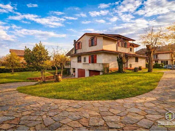 Casa con 6 locali in vendita in casa corvi, Centro, Pontremoli