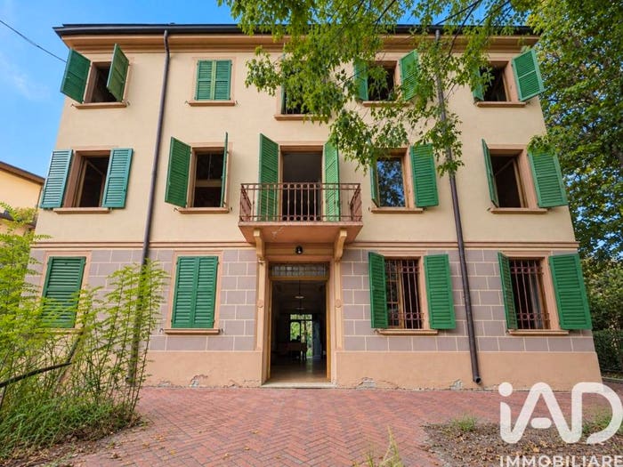 Casa con 6 locali in vendita in Via Budrione Migliarina Ovest, Migliarina Budrione, Carpi