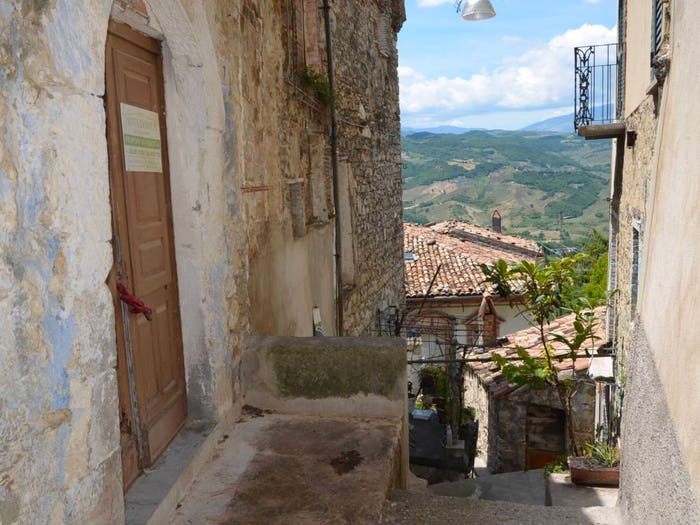 Appartamento trilocale in vendita in Vico Fornicello, Centro, Bomba