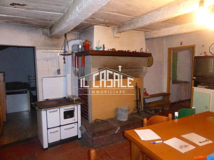 Casa con 6 locali in vendita in Località Casetta, San Godenzo