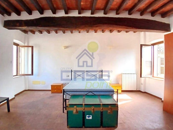Casa con 6 locali in vendita in Via Garibaldi, Isola Dovarese