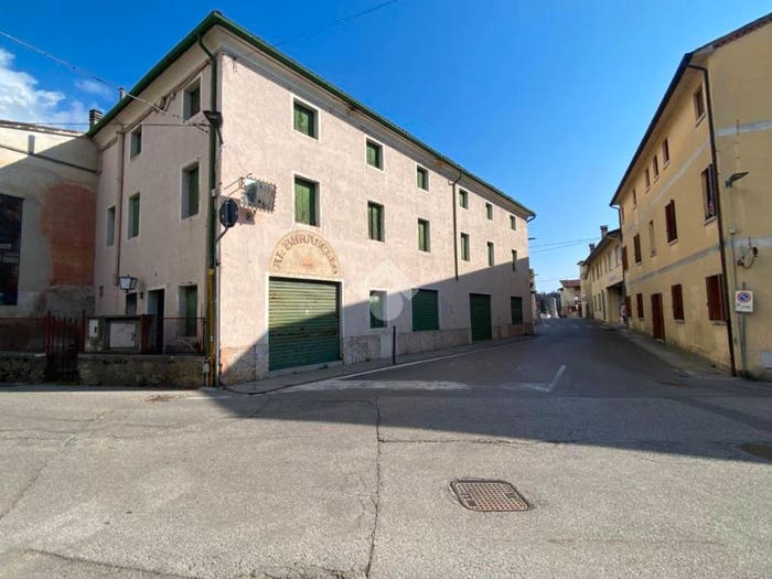 Casa con 6 locali in vendita in Via VAL D'AOSTA, Crespano Del Grappa, Pieve del Grappa