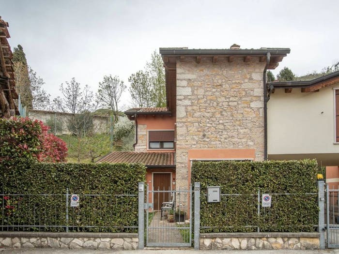 Casa con 5 locali in vendita in Contrada Pozza, Lughezzano, Bosco Chiesanuova