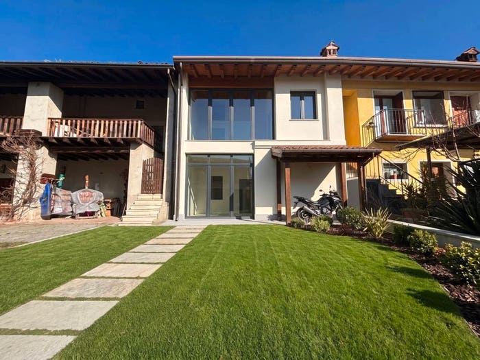 Casa trilocale in vendita in Via Calango, Botticino