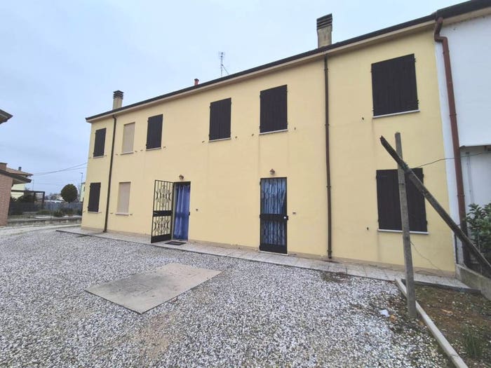 Casa con 6 locali in vendita in Via Penavara, San Martino, Ferrara