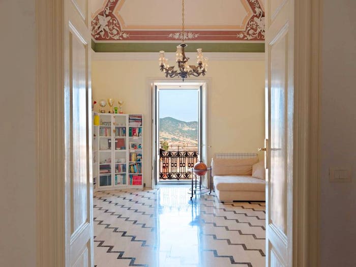 Casa con 6 locali in vendita in Via Leonardo da Vinci, Bronte