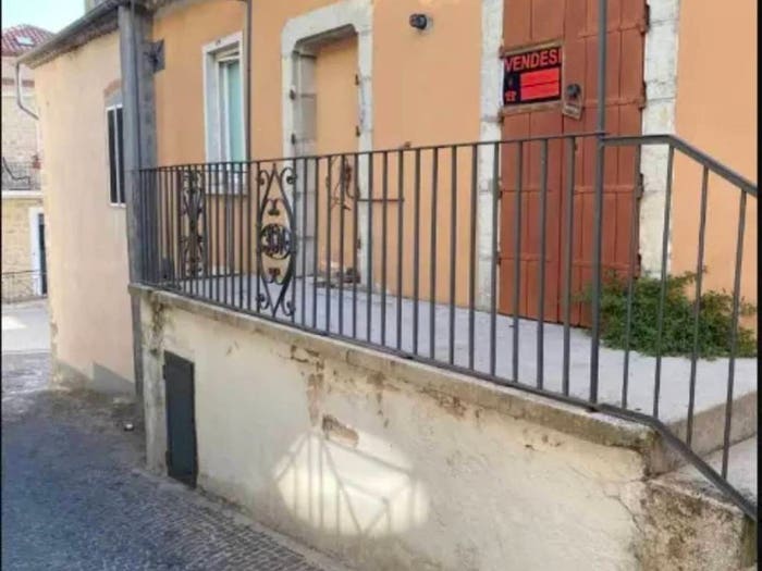 Casa monolocale in vendita in Piazza Umberto I, Centro, Greci