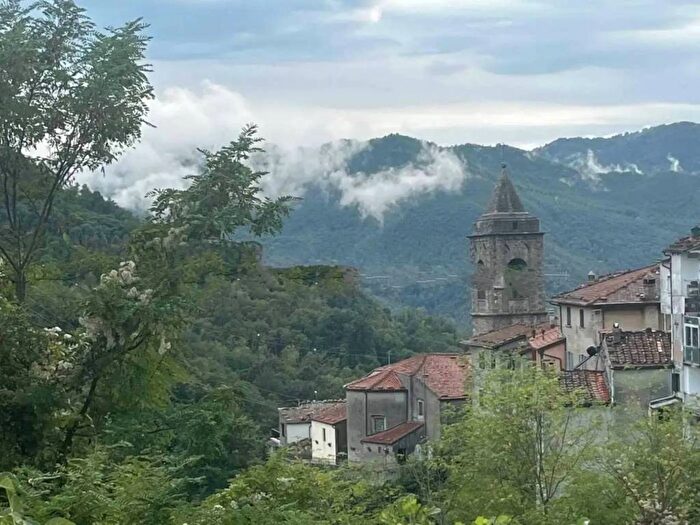 Casa con 6 locali in vendita in Via Fallerini, San Marcello Pistoiese, San Marcello Piteglio