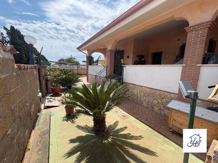 Casa quadrilocale in vendita in stradone s anastasio, Villa Claudia, Anzio