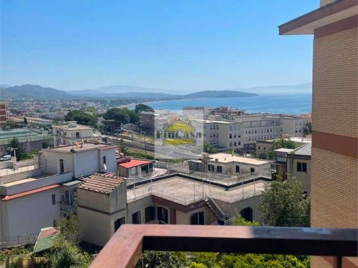 Appartamento quadrilocale in vendita in Centro, Formia