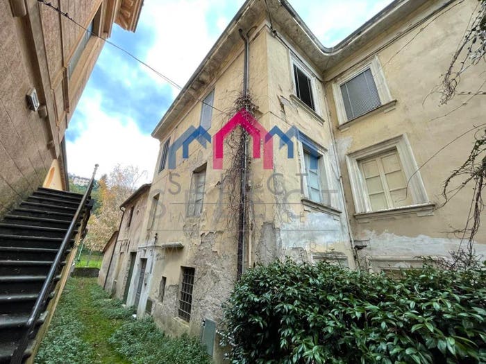 Appartamento con 6 locali in vendita in Valdottavo, Borgo a Mozzano