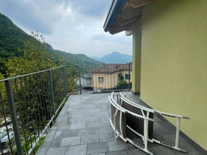 Appartamento trilocale in vendita in Laorca, Lecco