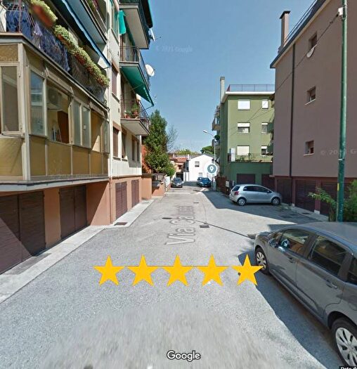 Appartamento trilocale in vendita in Via Calucci, Mestre, Venezia