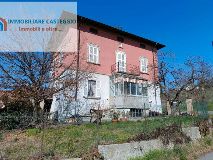 Casa con 6 locali in vendita in via roma, Centro, Casteggio
