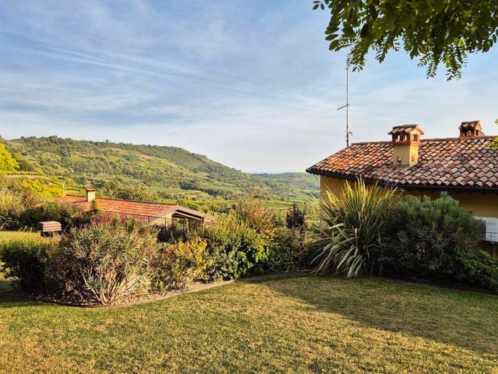 Casa con 6 locali in vendita in Soave