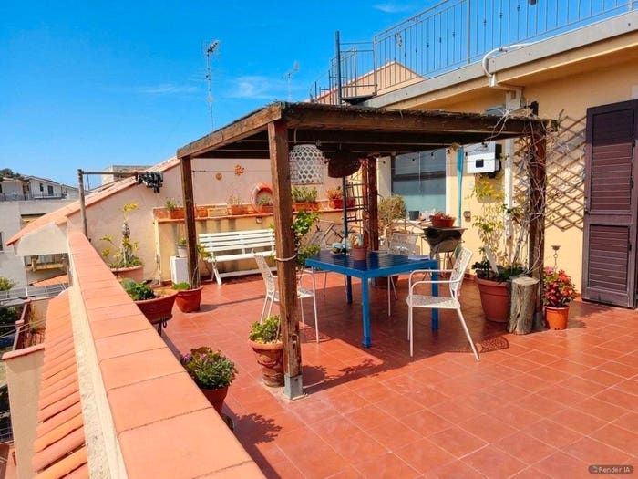 Casa quadrilocale in vendita in Via Santa Domenica, Torre Faro, Messina
