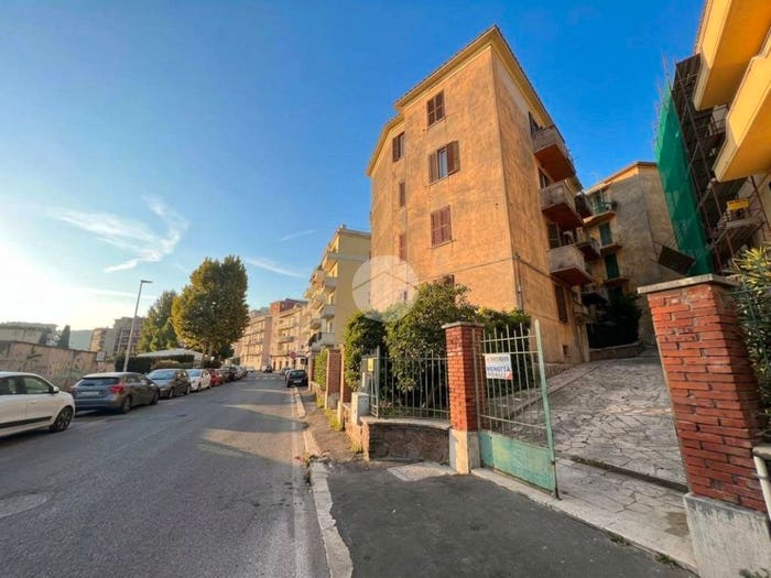 Appartamento trilocale in vendita in Via Tiburto, Tivoli Alta, Tivoli