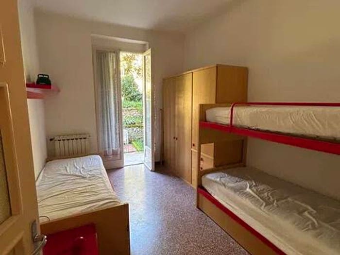Appartamento quadrilocale in vendita in Via Generale Ferrari No Number, Lerici Paese, Lerici