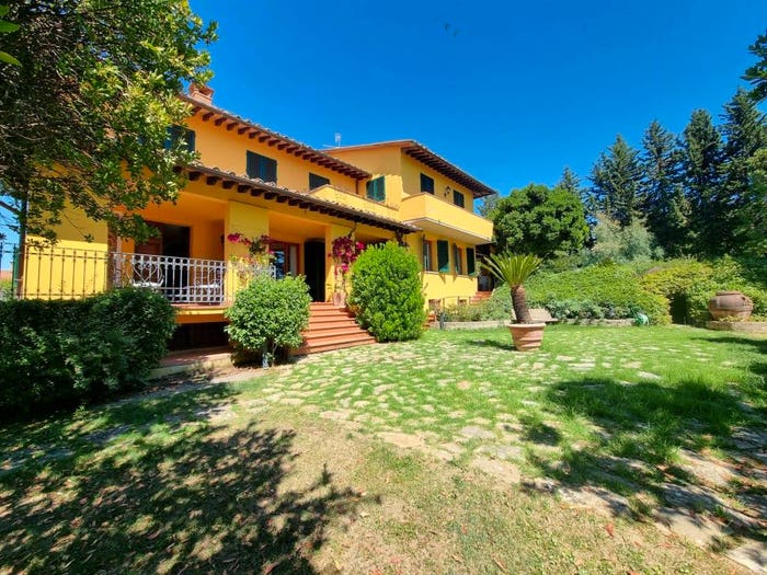 Casa con 6 locali in vendita in Barberino Tavarnelle