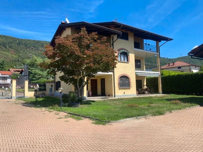 Casa con 6 locali in vendita in Regione Mulini, Palazzo Canavese