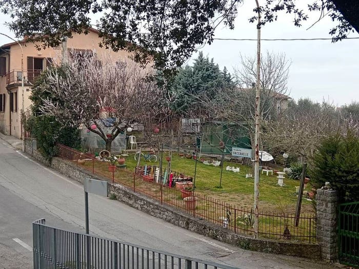 Casa con 6 locali in vendita in Via Baldi, Collebaldo, Piegaro