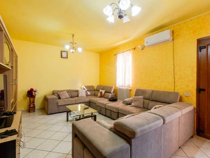 Casa con 6 locali in vendita in Via dei Martiri, Centro, Rio Saliceto