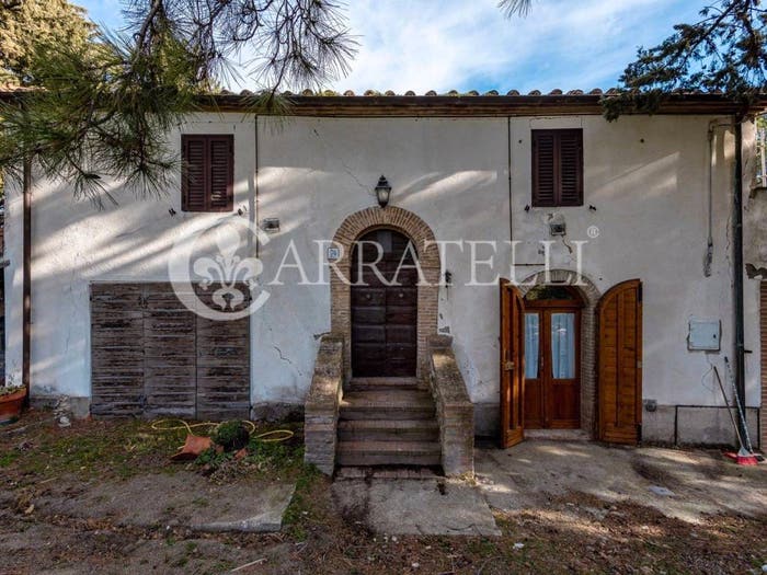 Casa con 6 locali in vendita in strada del cipressino, Centro, Castel del Piano