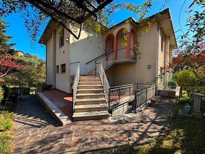 Casa con 5 locali in vendita in Via Santa Caterina delle Rote, Chiusi