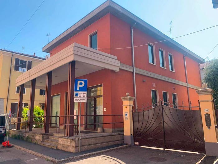 Casa con 6 locali in vendita in Via del Popolo, Centro, Langhirano
