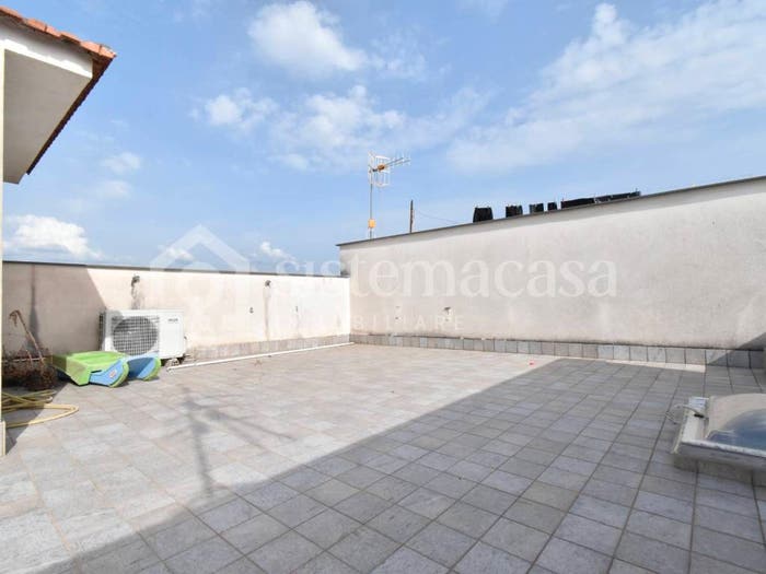 Appartamento trilocale in vendita in Via Camillo Cucca, Brusciano
