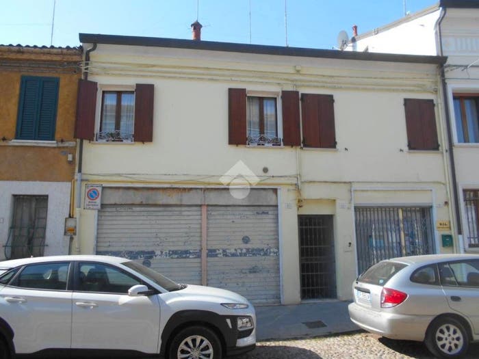 Appartamento quadrilocale in vendita in CORSO MAZZINI, Comacchio Città, Comacchio